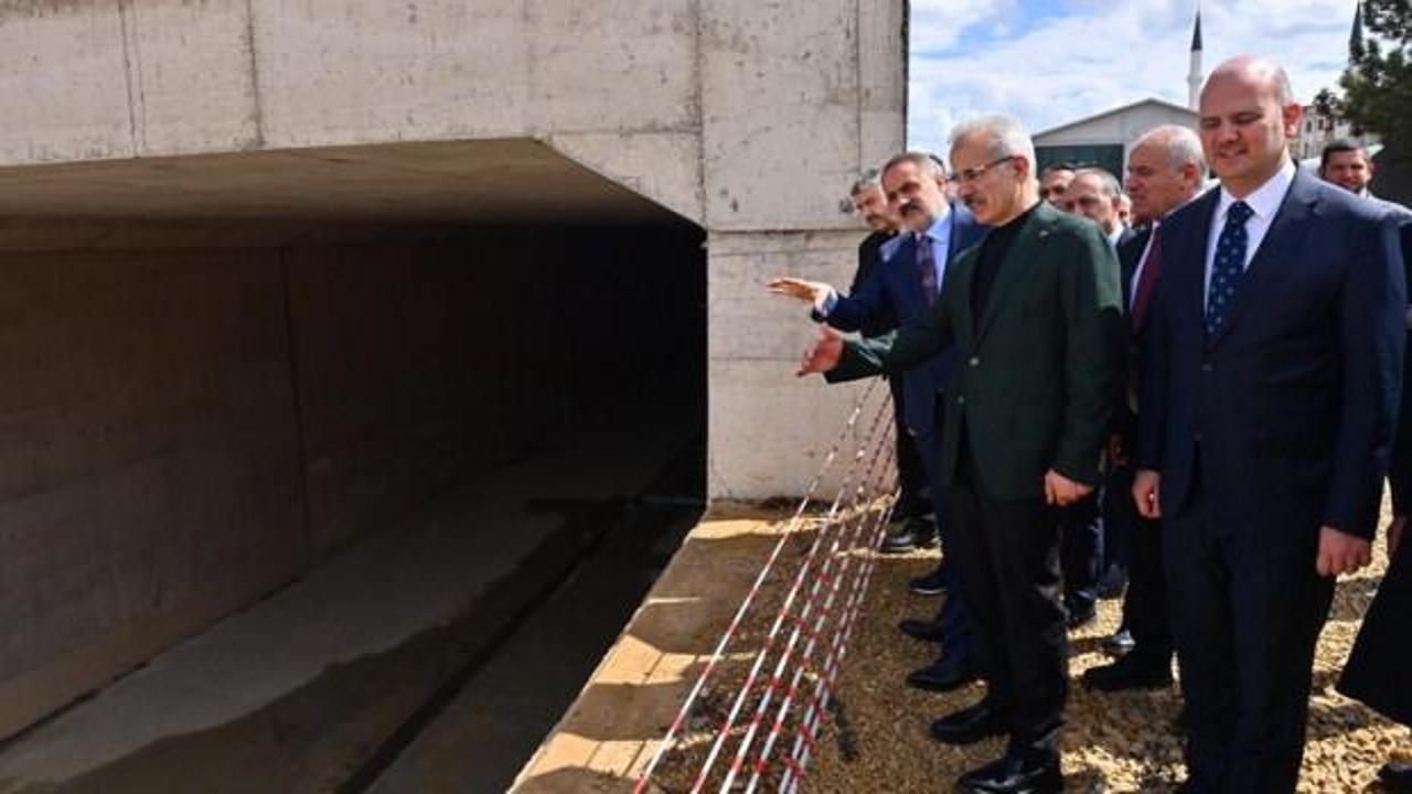Bakan Uraloğlu, "Sincan OSB-Yenikent-Kazan Soda Demiryolu Projesi" çalışmalarını yorumladı