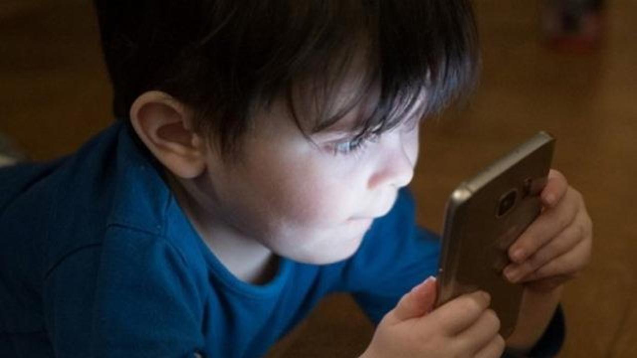 Bakanlıktan ebeveynlere dijital uygulamalarda “ekran süresi” uyarısı