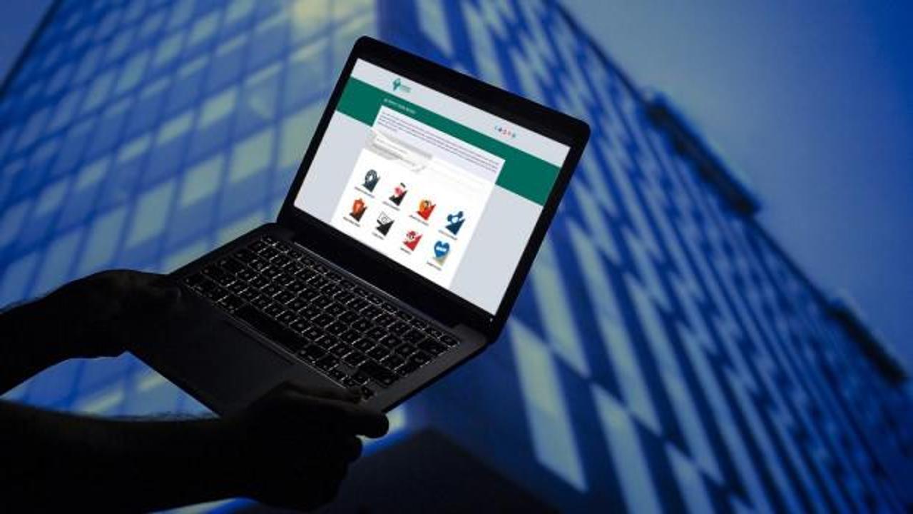 Türkiye internette günde 7 saatten fazla vakit geçiriyor: Sosyal medya yine zirvede