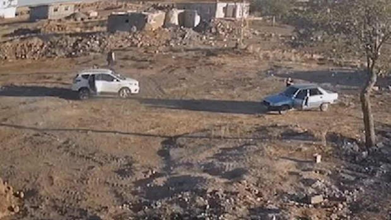 Evlerine 104 mermi isabet eden aile korkudan dışar…