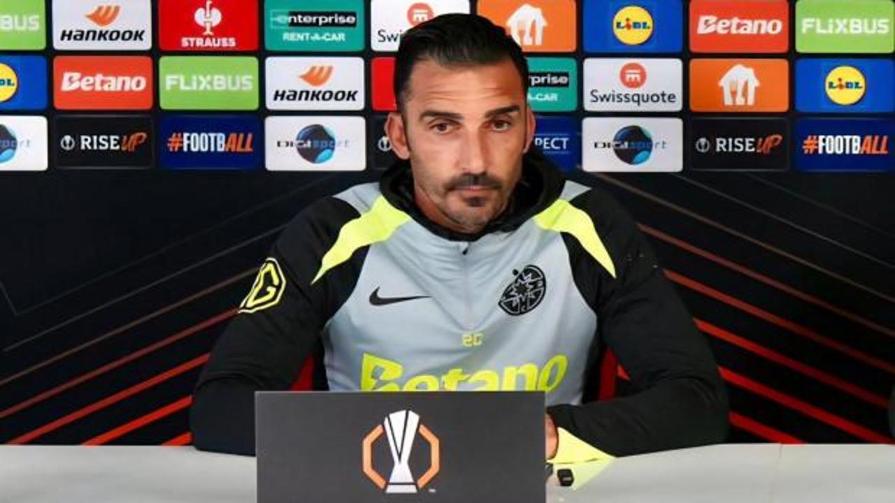 FCSB Teknik Direktörü: 'Fenerbahçe maçının çok zor olacağını biliyoruz'