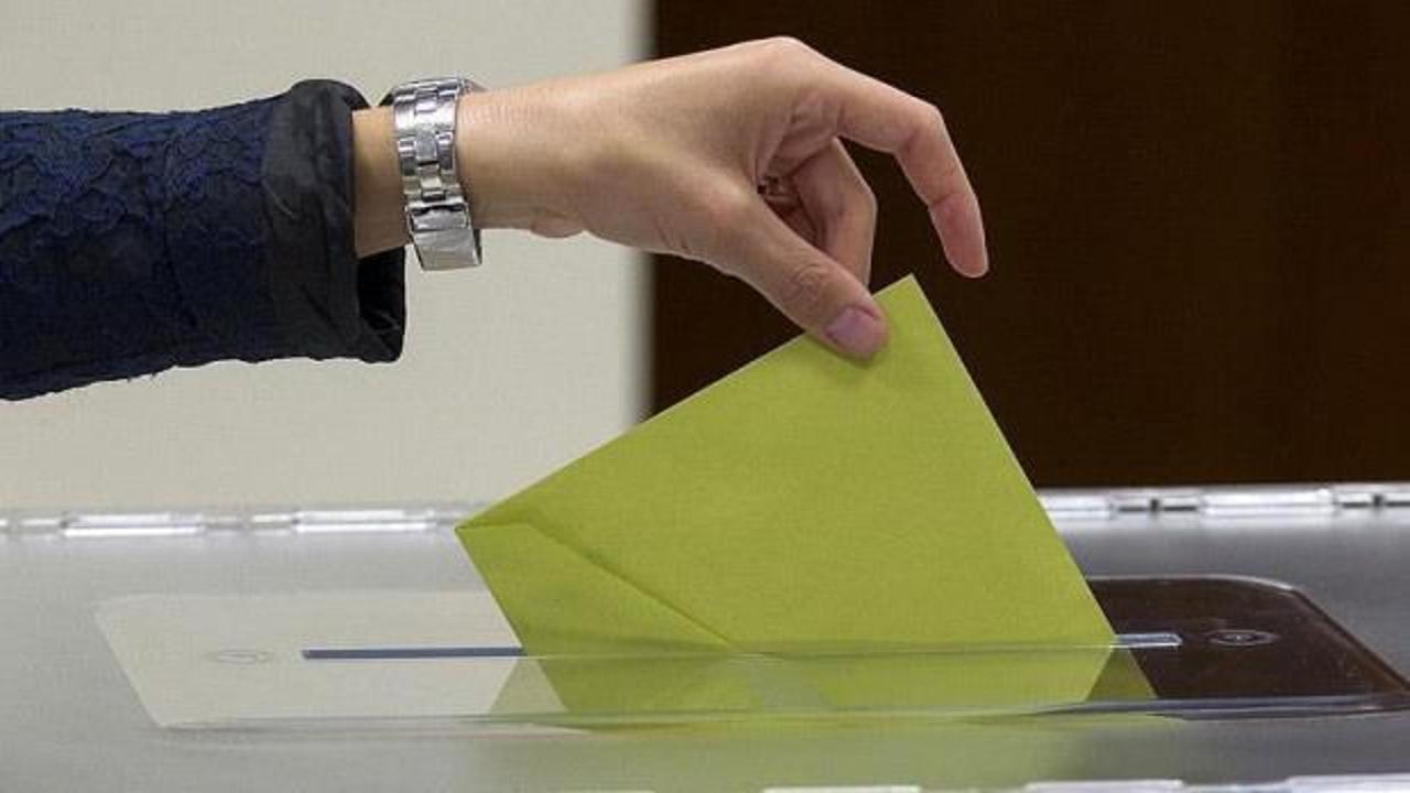 Hakikat sonrası &ccedil;ağda se&ccedil;men davranışı: İbrahim Dalmış'tan se&ccedil;men analizi