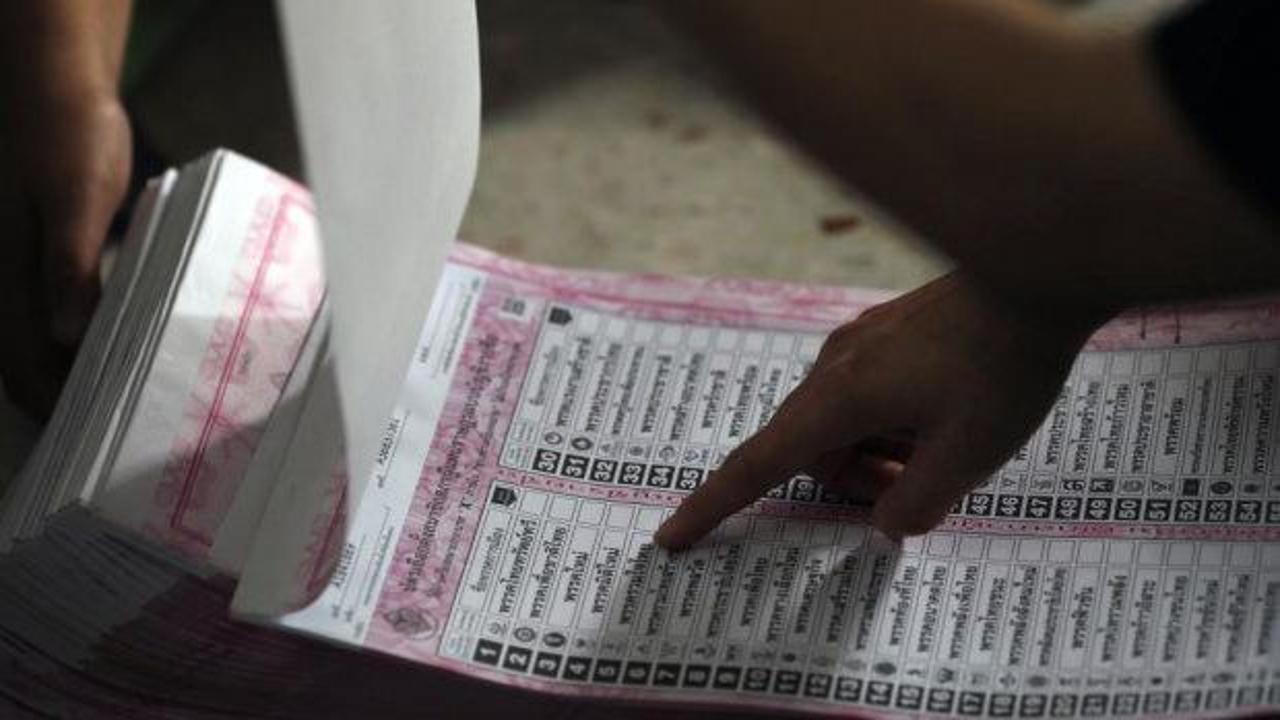 Tayland'da askeri darbe anayasası için referandum yapılacak