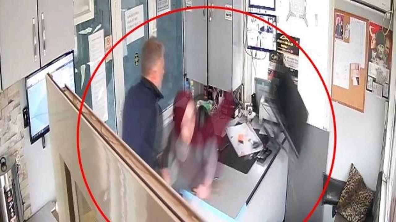 ‘Taksi beni sevmiyor’ diyerek durağı dağıttı: 150 bin liralık hasar