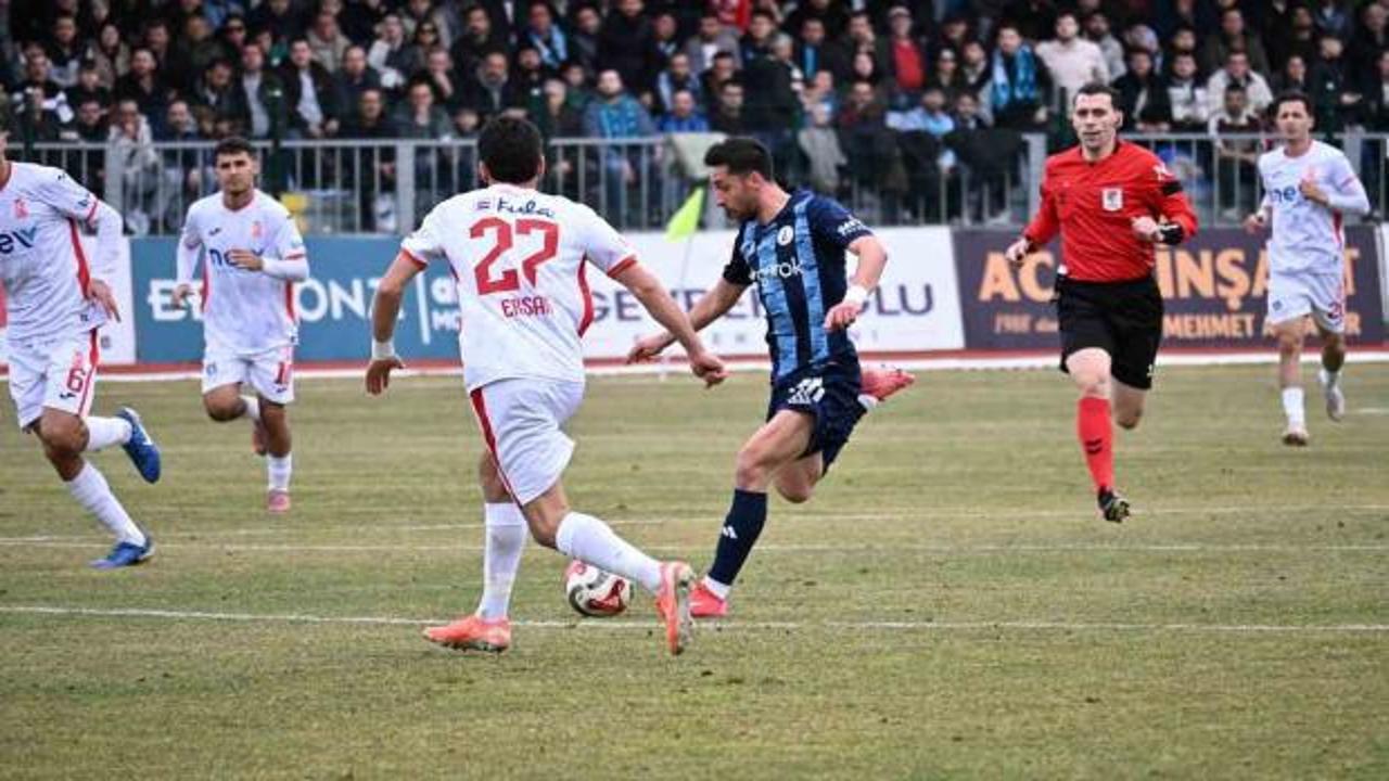 Balıkesirspor, 3 gollü maçta lidere diş geçiremedi