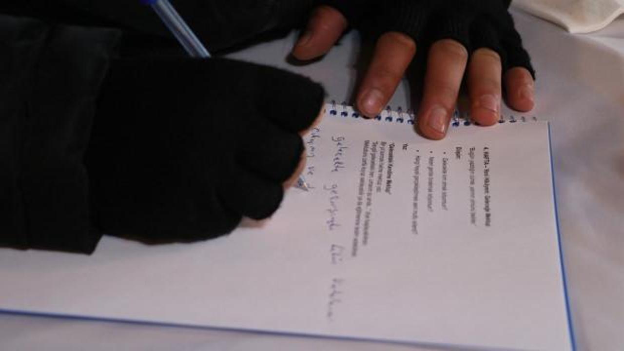 Çocuk ve genç yükümlüler kendi hikayelerini yazdı