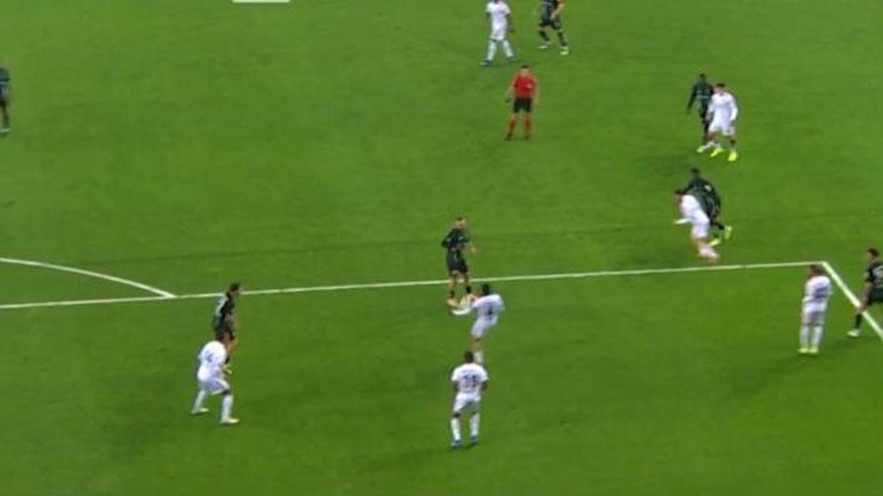 Kocaelispor - Beşiktaş maçında tartışmalı penaltı kararı!