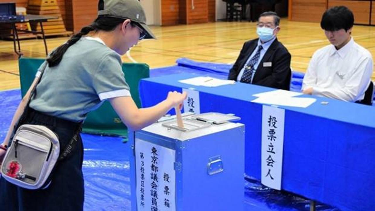 Japonya'da erken seçim: Halk sandık başına gitti