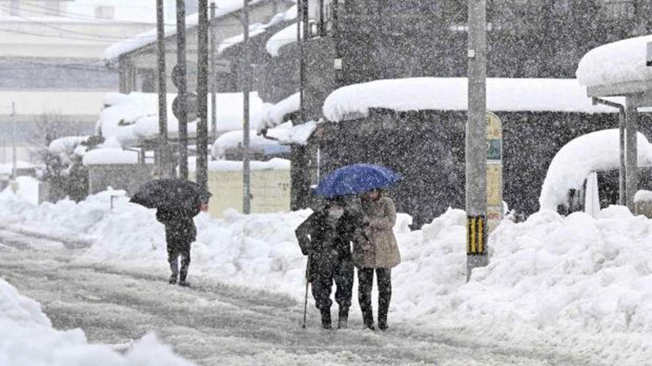 Japonya'da kar felaketi: Ölü sayısı 42'ye yükseldi