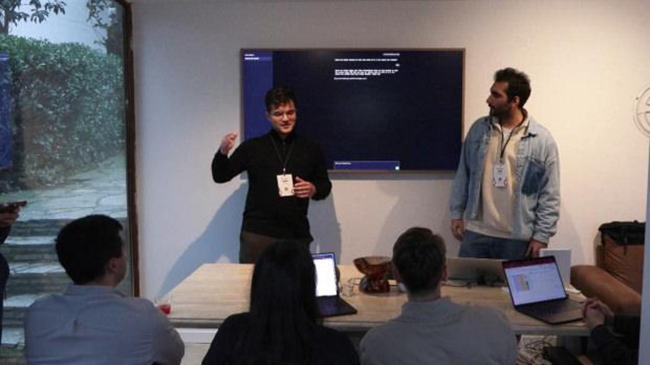Lookfor, genç yazılımcıları yapay zeka hackathonunda buluşturdu