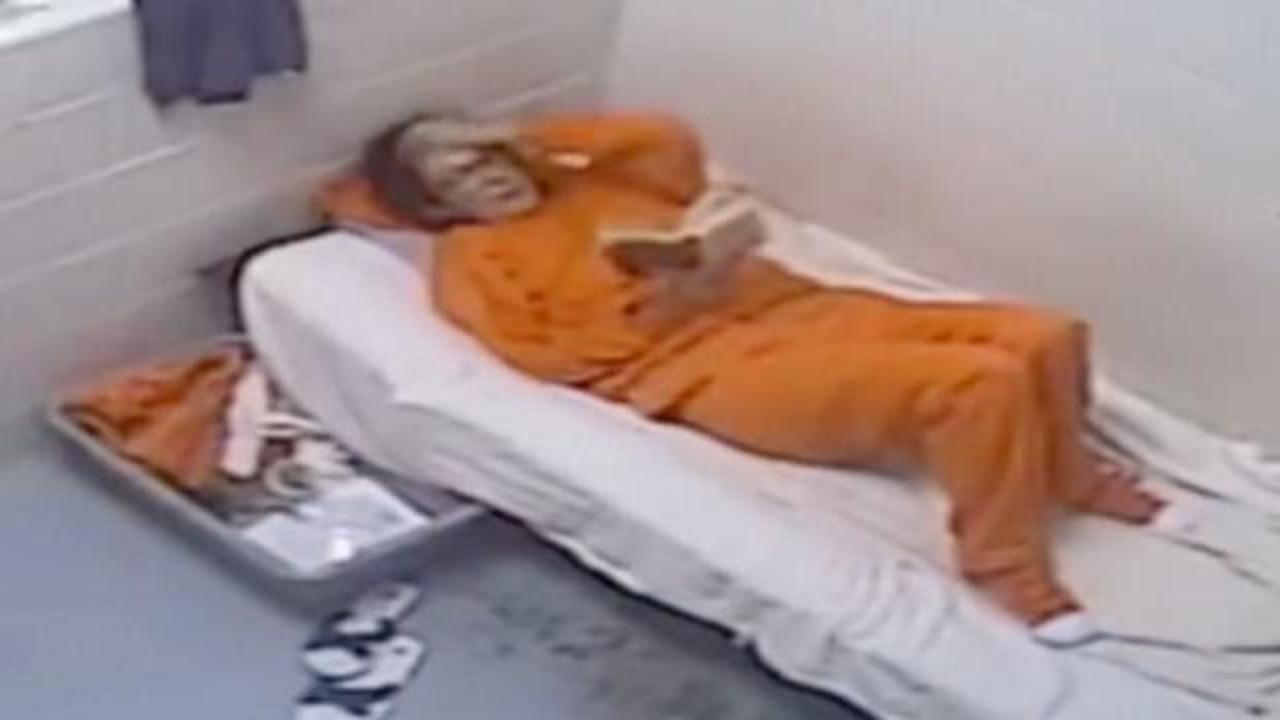 Pedofili sapık Epstein'in sevgilisinin hücre görüntüleri ortaya çıktı!