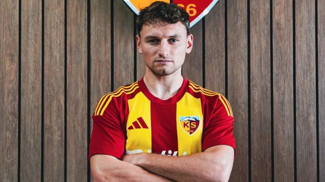 Rus santrfor Fedor Chalov, artık gollerini Süper Lig'de atacak! İmzaya geldi
