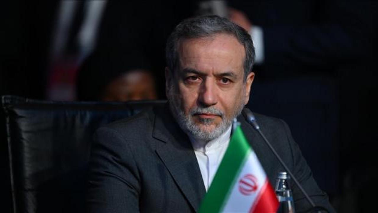 İran'dan ABD açıklaması: Patlamamış bombalar var!