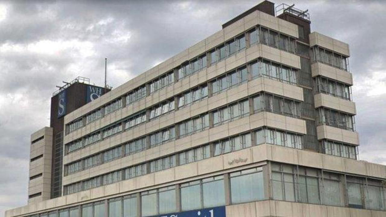 232 yıl sonra herkese veda ediyor: Ünlü şirketin binası yıkılıyor!