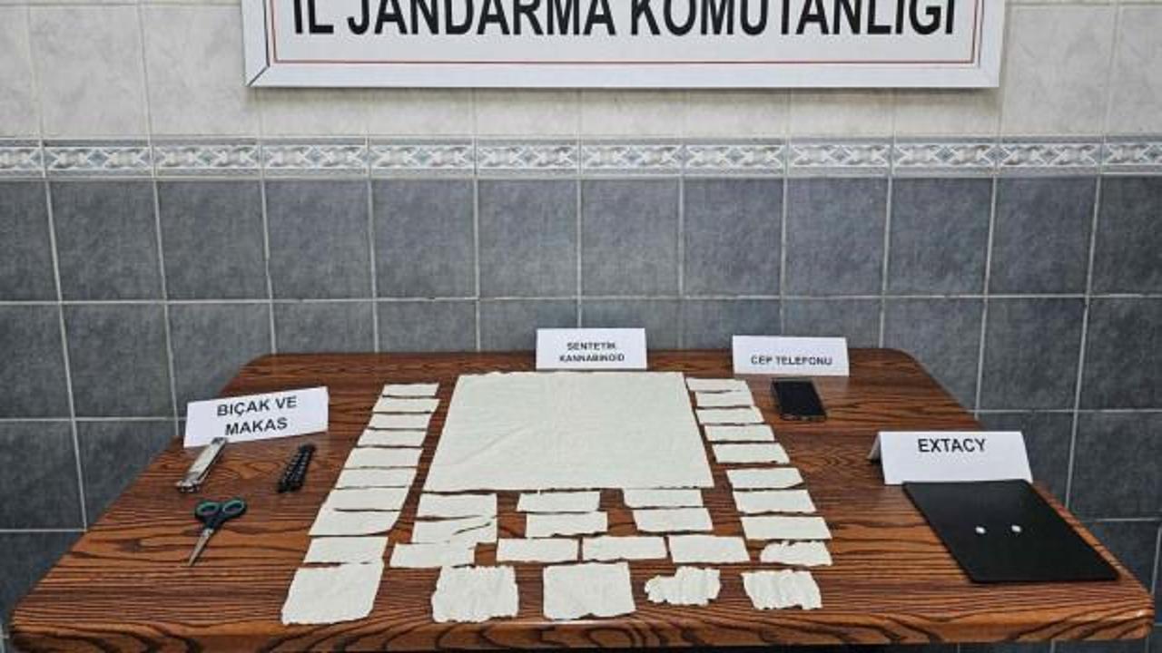 Peçeteye emdirilmiş uyuşturucuyla yakalanan şüpheli tutuklandı