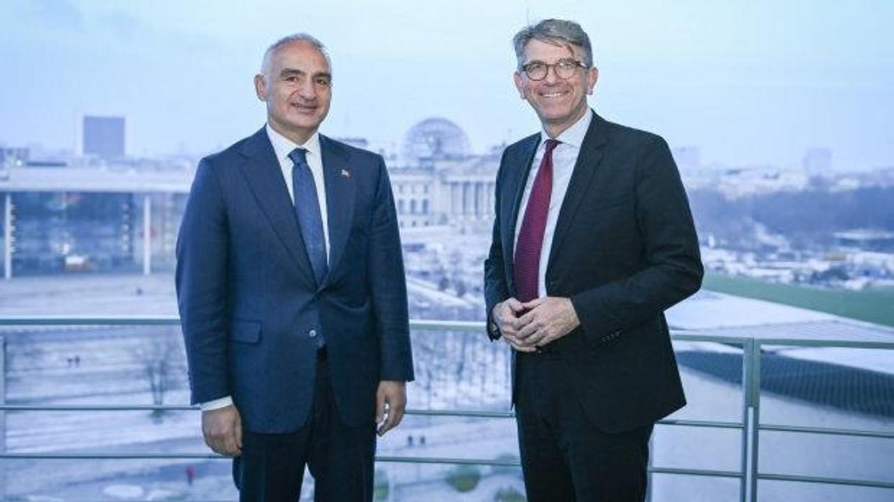 Bakan Ersoy ve Alman Bakan Weimer sergi öncesi buluştu