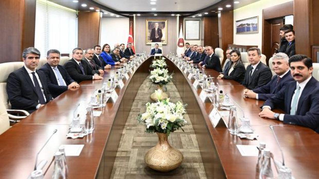 Bakan Gürlek göreve başladı: İlk açıklamasını yaptı