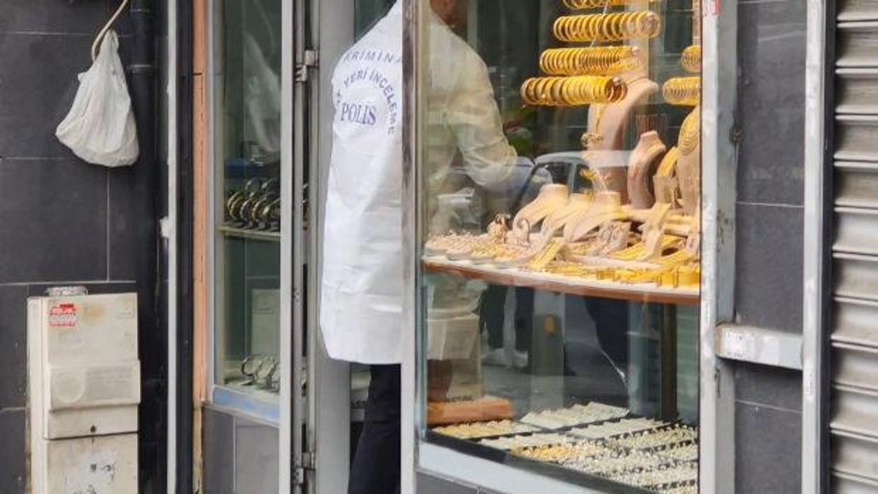 İstanbul'da silahlı kuyumcu soygunu! 4 kişi geldi, ateş açtı