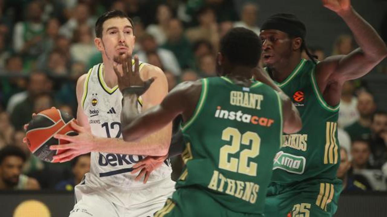 Fenerbah&ccedil;e, Yunan takımını son saniyede yıktı