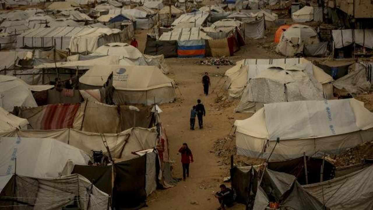 Gazze’deki çadırına yalın ayak döndü! “Burası bizim vatanımız”