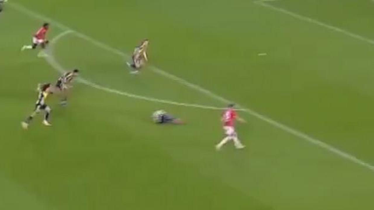 Gençlerbirliği'nin oyuncusu gönüllere taht kurdu! Bütün stat ayakta alkışladı