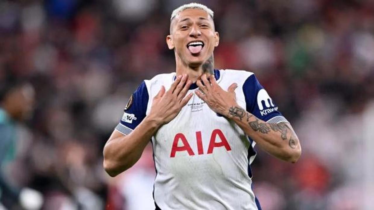 İngiliz devinden ayrılacak! Dünyaca ünlü forvet için Türkiye iddiası