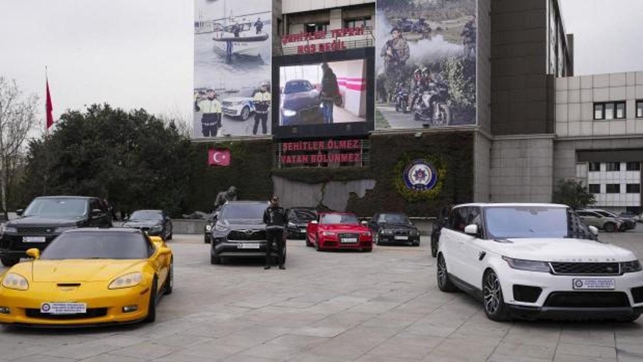 İstanbul'da lüks otomobil kaçakçılığı operasyonu: …
