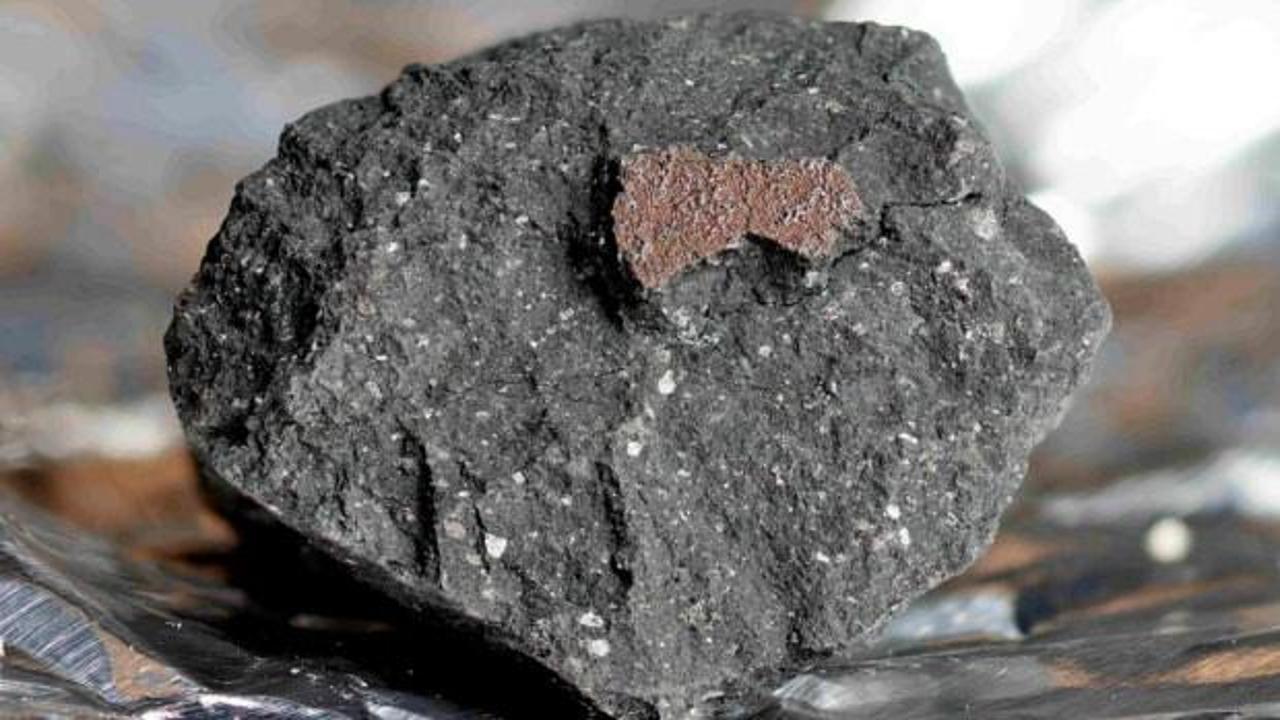 Nereden geldiği açıklandı: 4,5 milyar yıllık gök taşında su izi keşfedildi