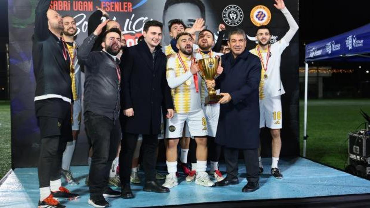 Sabri Ugan Sokak Ligi'nde şampiyon yine Esenler Şatto