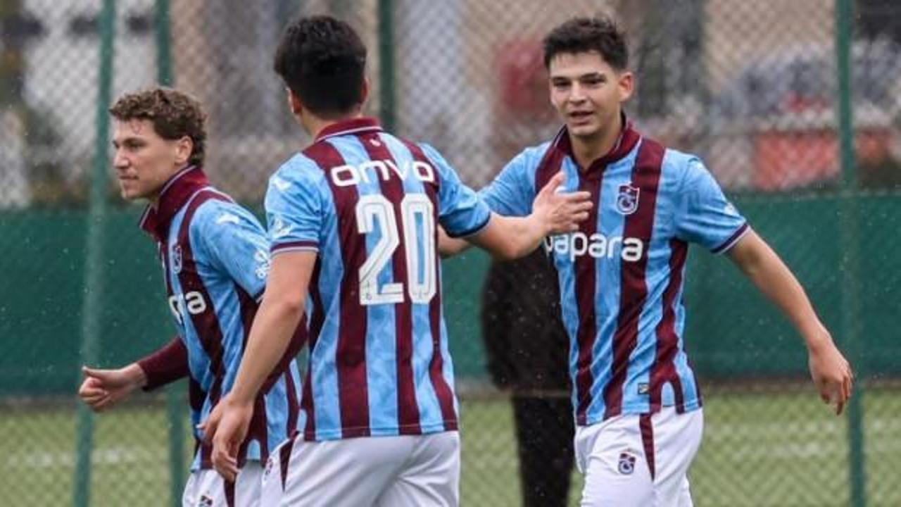 Son dakika… Trabzon’da nefesleri kesen maç! 7 gollü maçta F.Bahçe uzatmada yıkıldı Son dakika… Trabzon’da nefesleri kesen maç! 7 gollü maçta F.Bahçe uzatmada yıkıldı