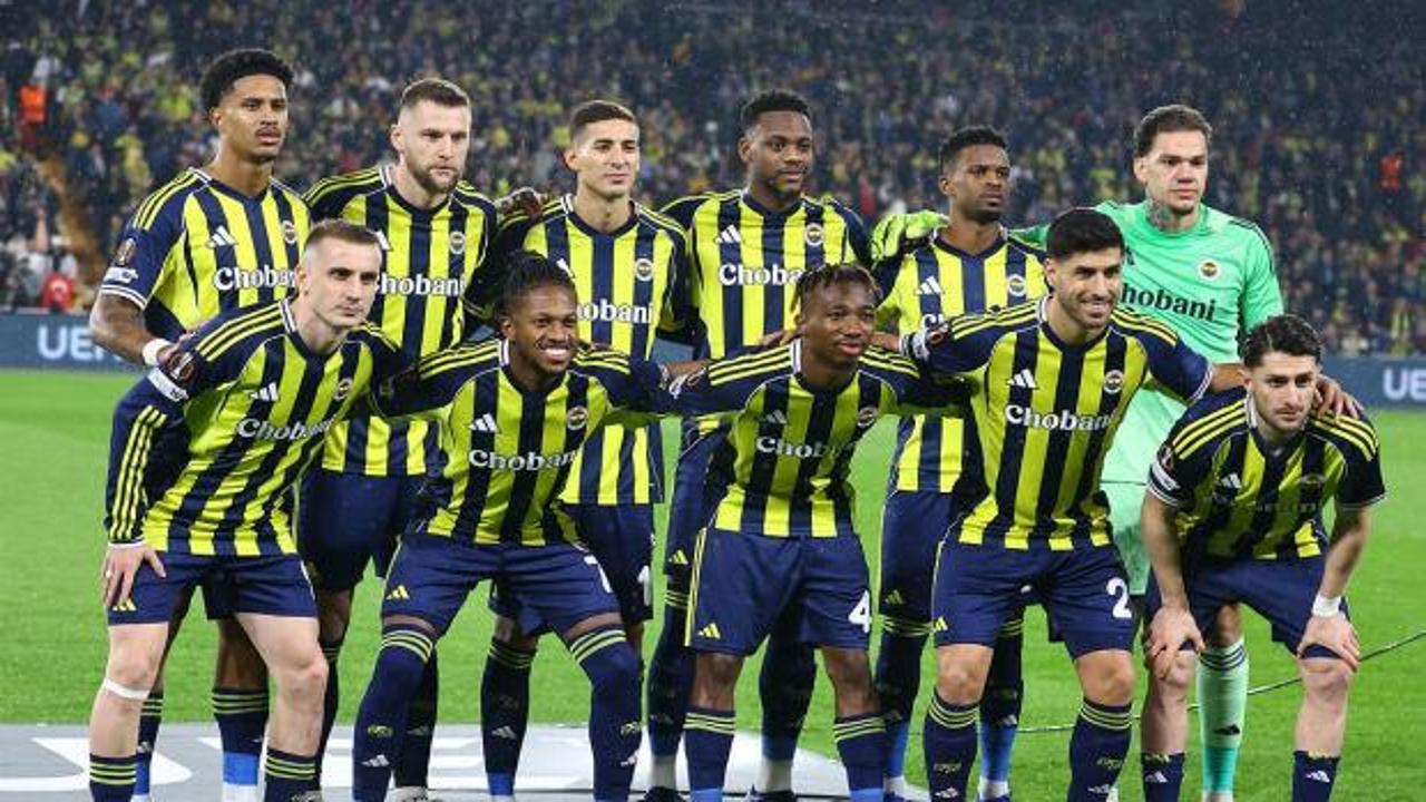 Son dakika... Fenerbahçe, Trabzonspor maçının kamp kadrosunu açıkladı: 2 oyuncu yok!