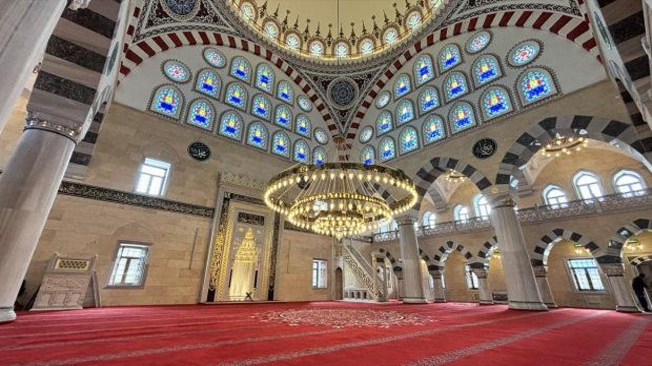 Üsküp Camisi ramazanda kapılarını açıyor: 3 bin 200 kişilik dev eser