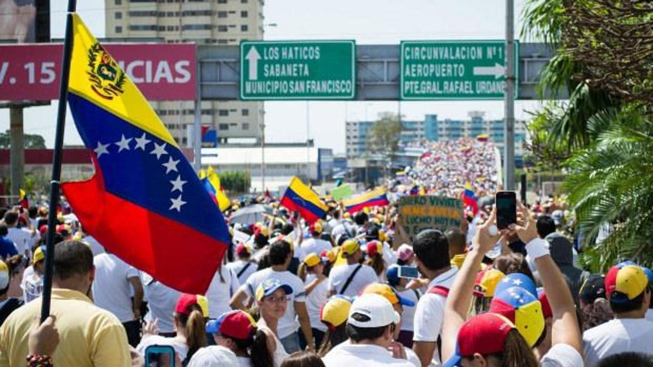 Venezuela'da 35 siyasi tutuklu daha serbest bırakıldı