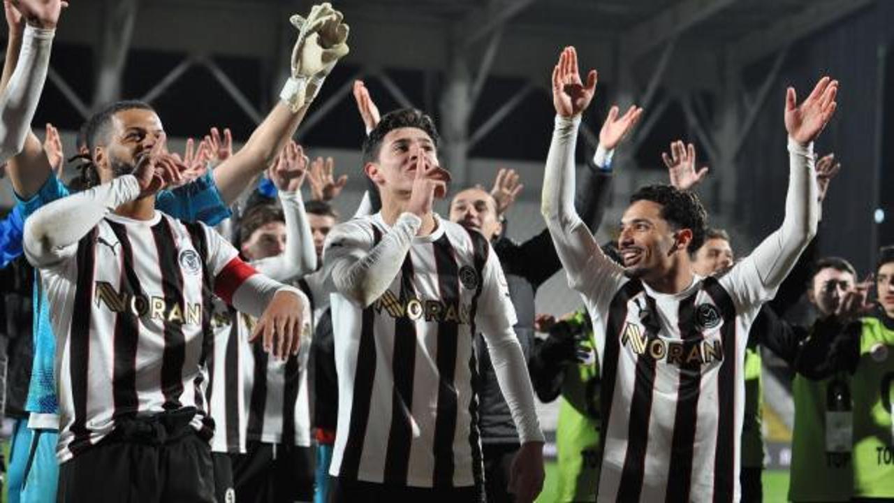 1. Lig'de çılgın maç! Süper Lig umuduyla 2-0'dan dönüp kazandılar