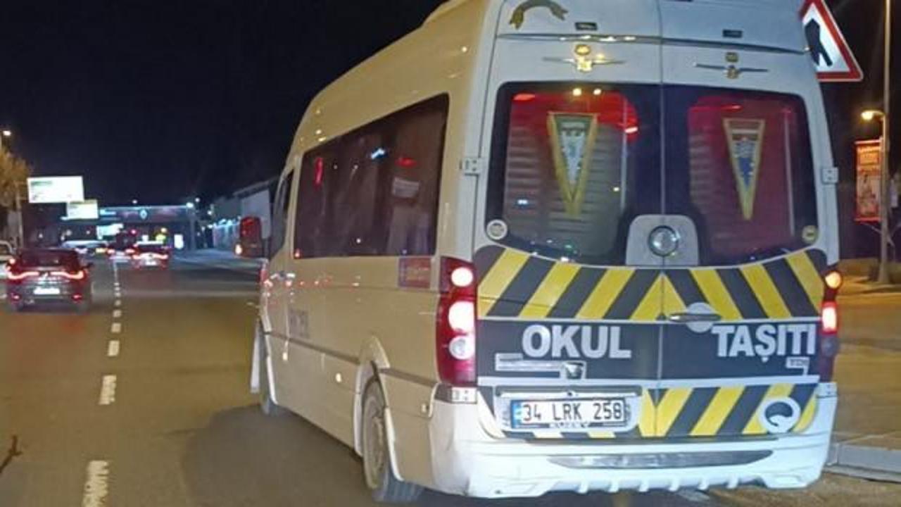 Beşiktaş’ta minibüs şoförü tartıştığı sürücünün aracının önünü kesti