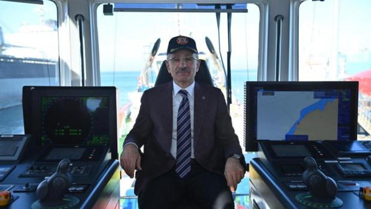 Bakan Uraloğlu: Gemilere 7/24 haberleşme hizmeti sunacağız!