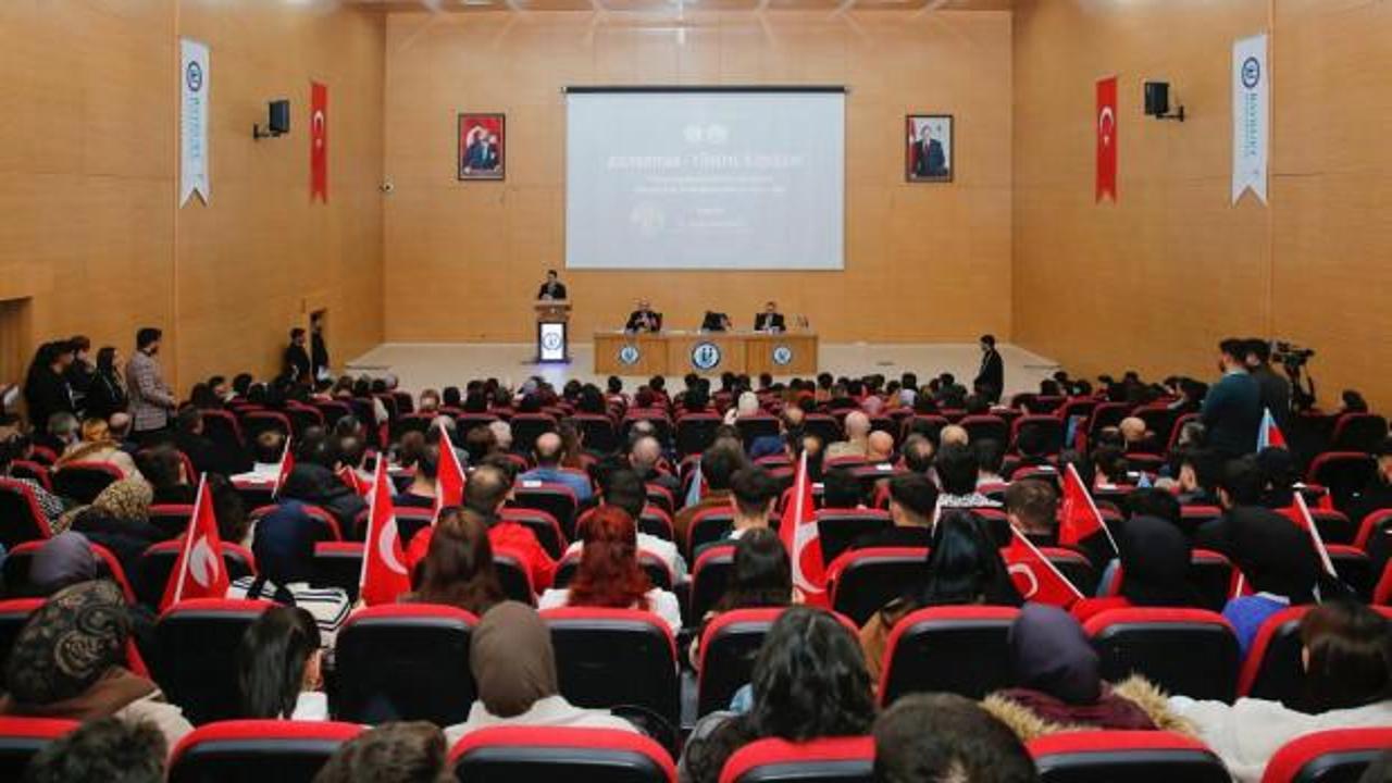 Bayburt &Uuml;niversitesi'nde "Azerbaycan - T&uuml;rkiye İlişkileri" paneli d&uuml;zenlendi