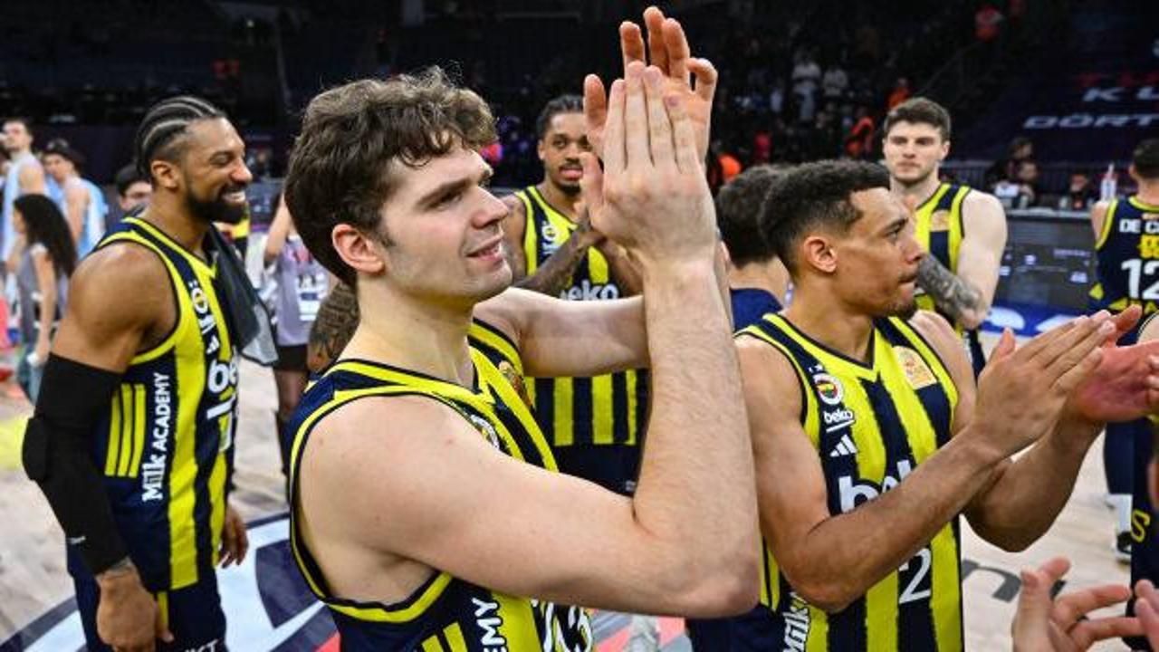 Fenerbah&ccedil;e Beko T&uuml;rkiye Kupası'nda finalde! Derbi heyecanı yaşanacak