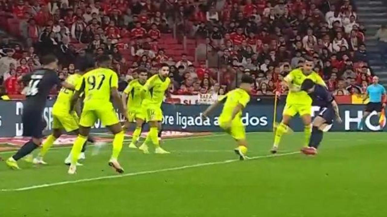 Rafa Silva siftahı 'Rabona' vuruşuyla yaptı! Muhteşem gol dünyada gündem oldu