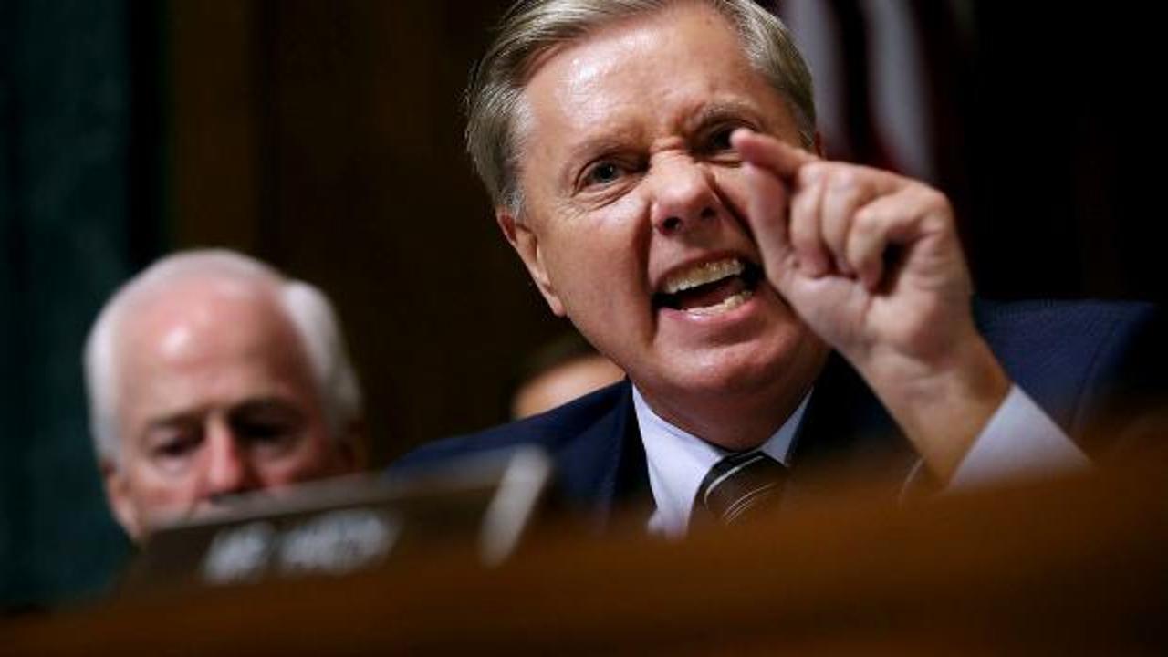 Trump'a en yakın isim katliamı savundu! ABD'nin İran kararını açıkladı! Dünya savaşı...