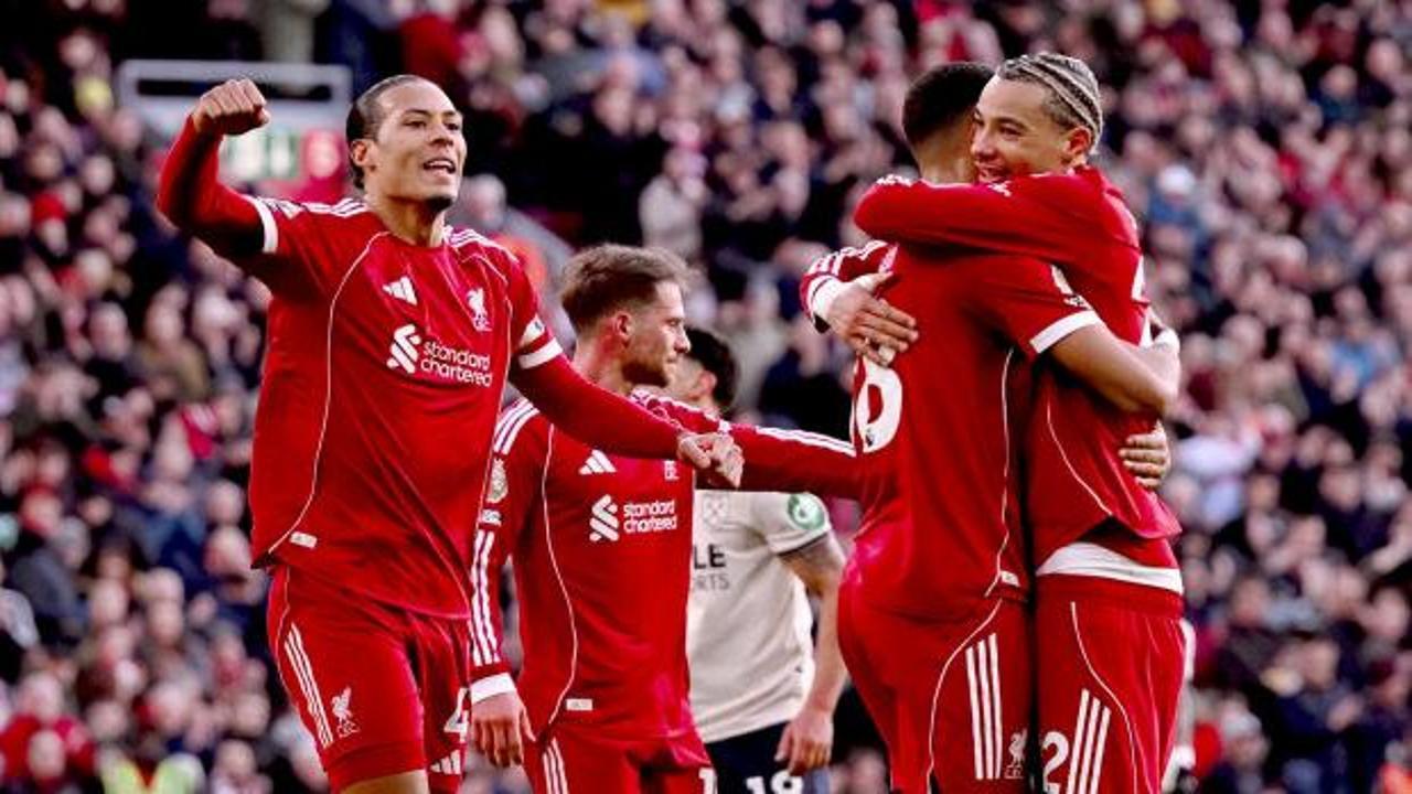 7 gollü çılgın maç! Galatasaray'ın rakibi Liverpool evinde gol yağdırdı