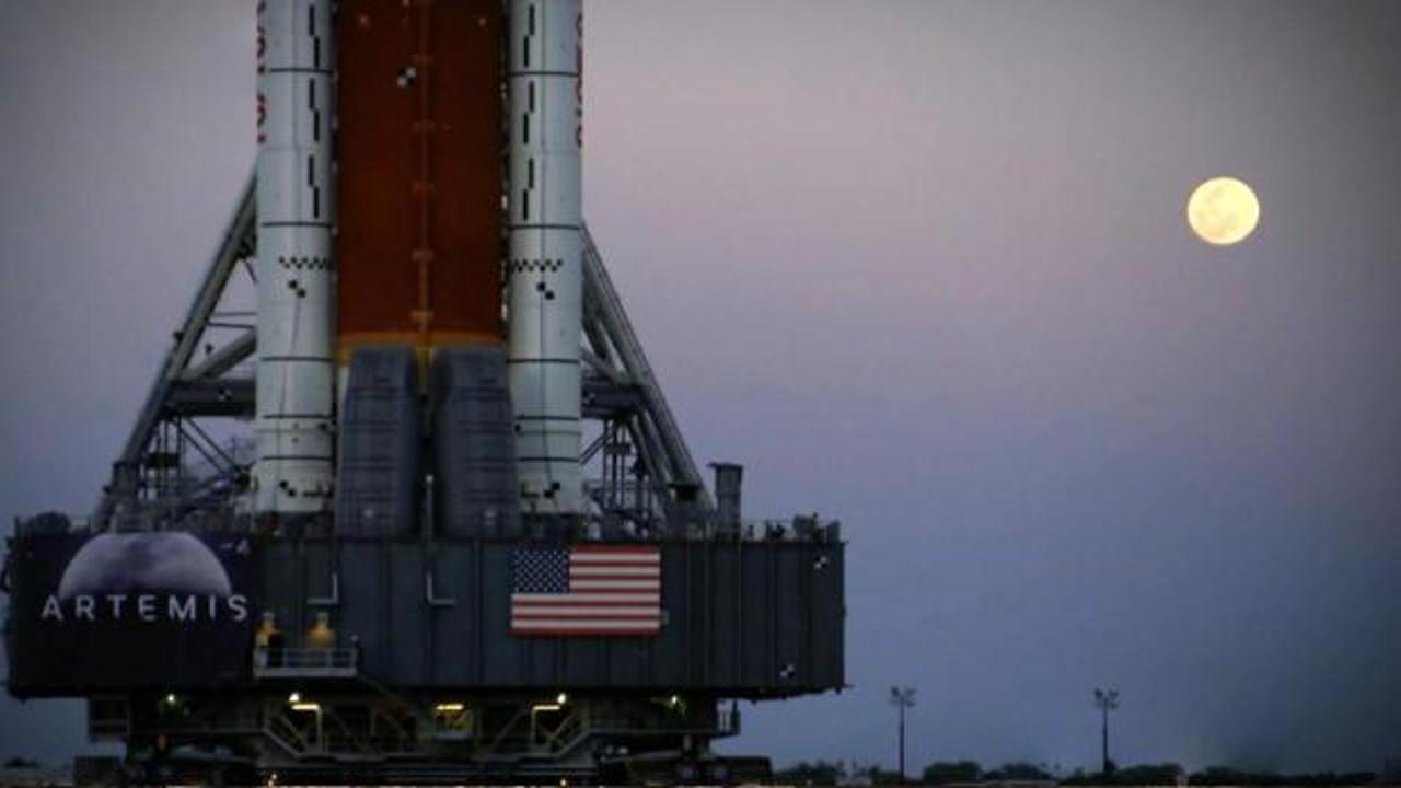 NASA, Artemis II roketini tamir için fırlatma ramp…