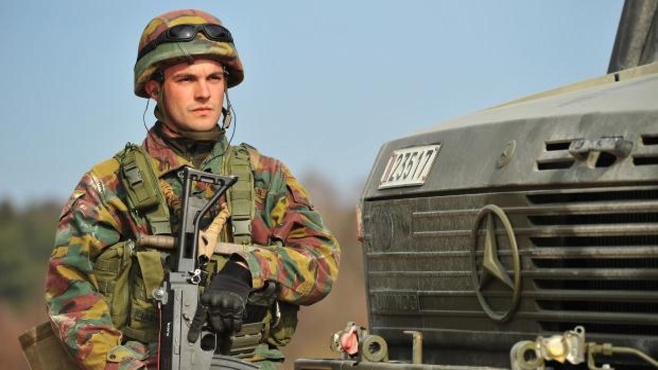 Avrupa'da asker krizi: Yedek askerlik için yaş sınırını 16 yaş yükselttiler