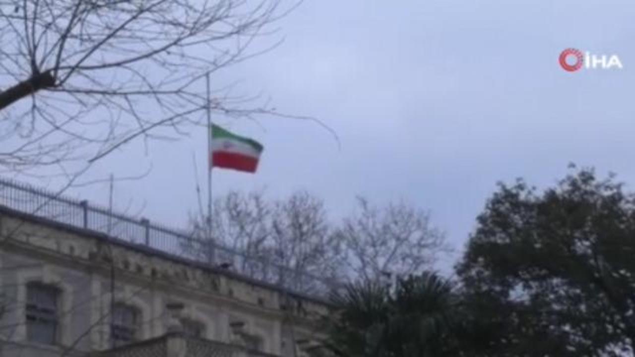 İstanbul'daki İran Başkonsolosluğu’nda bayrak yarıya indirildi!