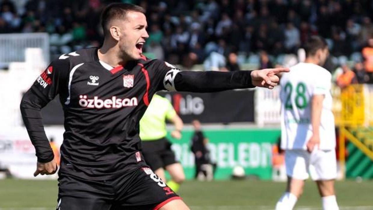 Manaj’ın dönüşü etki etti! Sivasspor 3 puanı yıldızıyla aldı