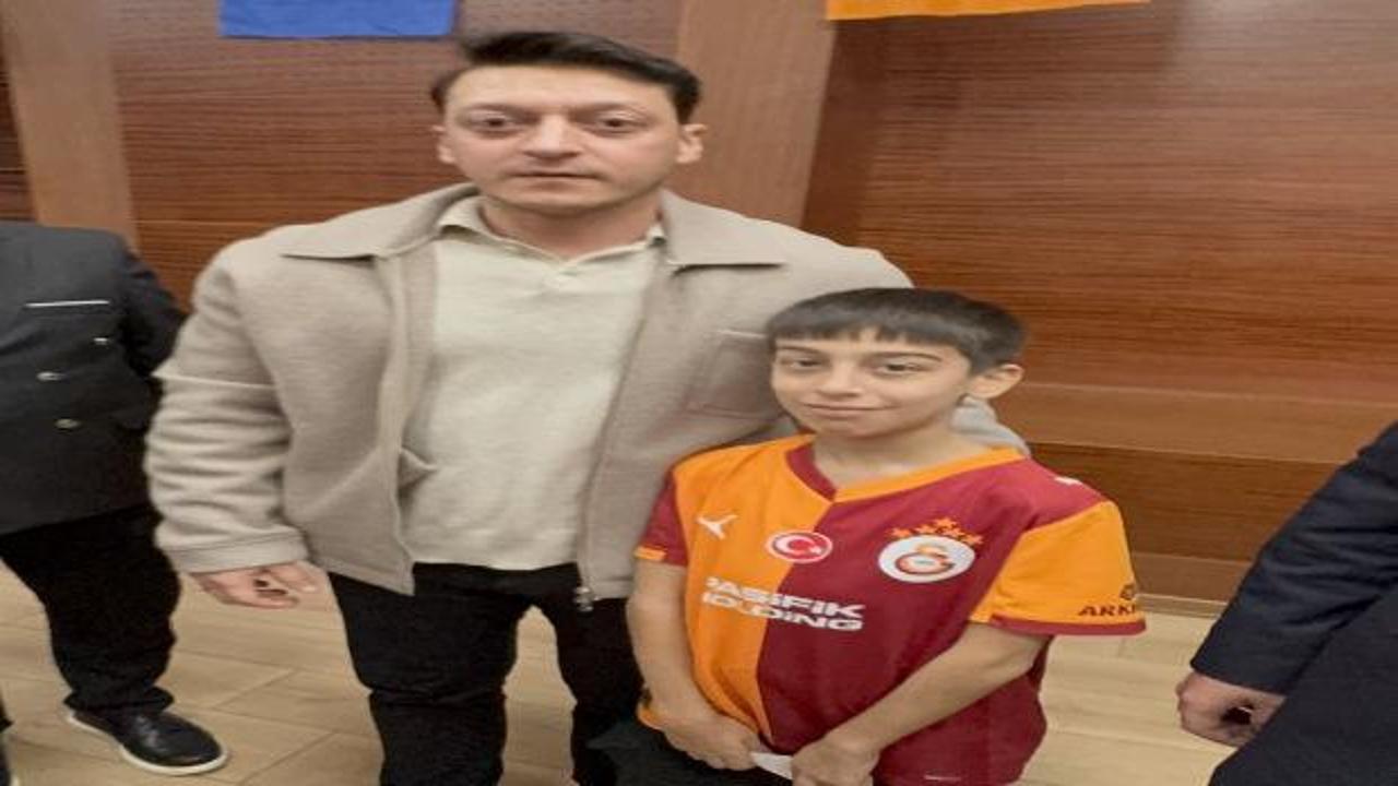 Mesut Özil'den Galatasaray ve Fenerbahçe sözleri!