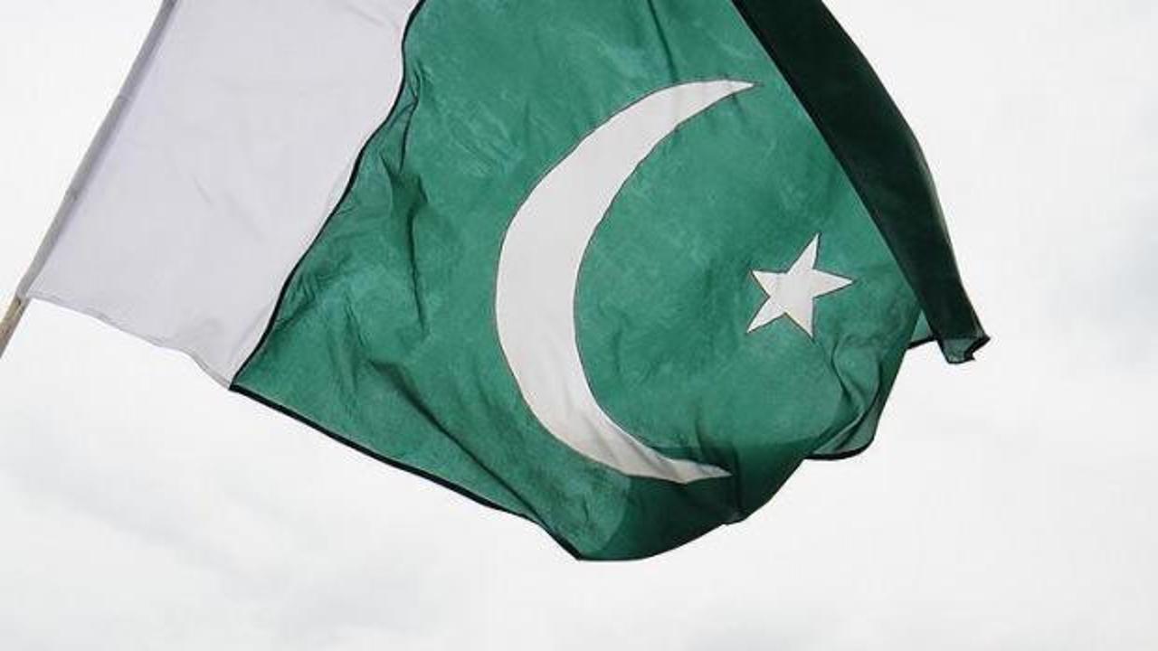 Pakistan'dan Afganistan'a sert uyarı!