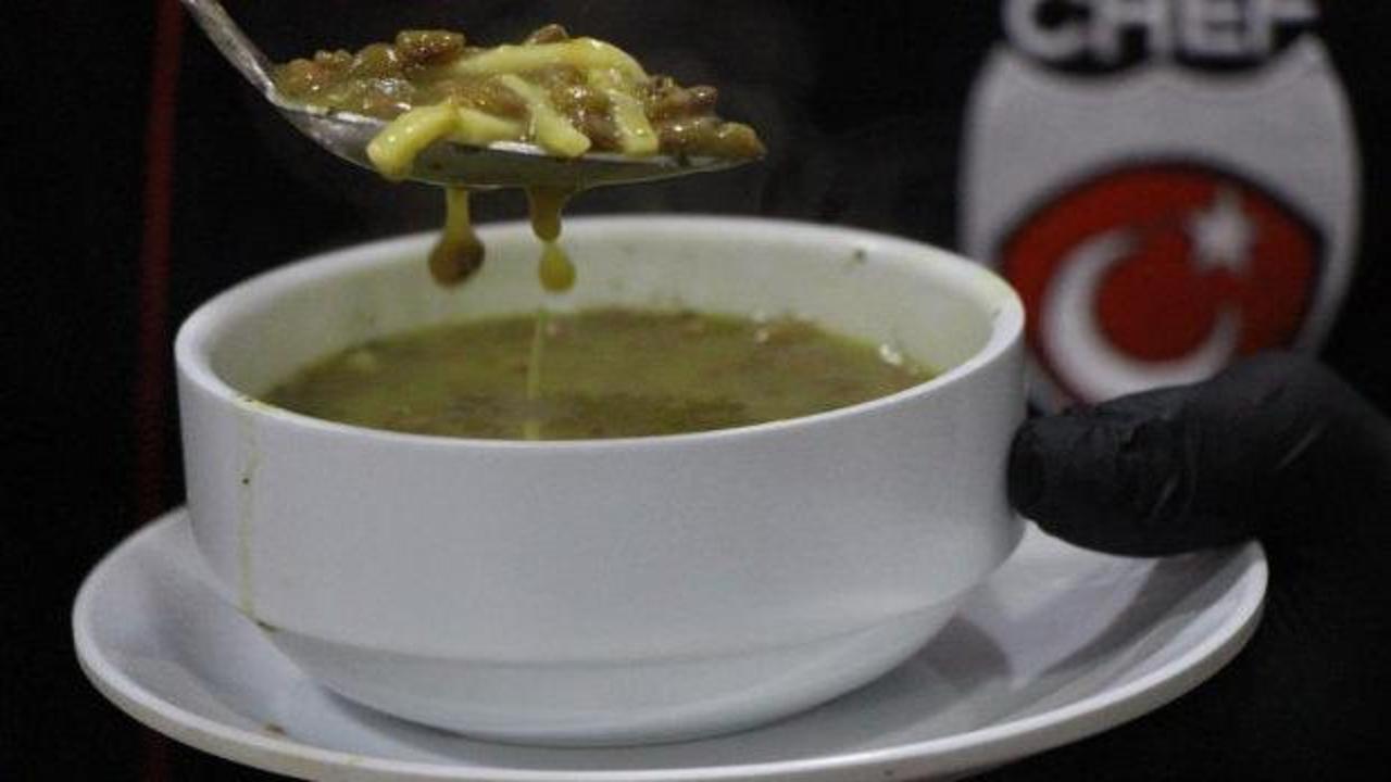 Sakala &ccedil;arpan &ccedil;orbası tavsiyesi: "Acıktırmaz, susatmaz"