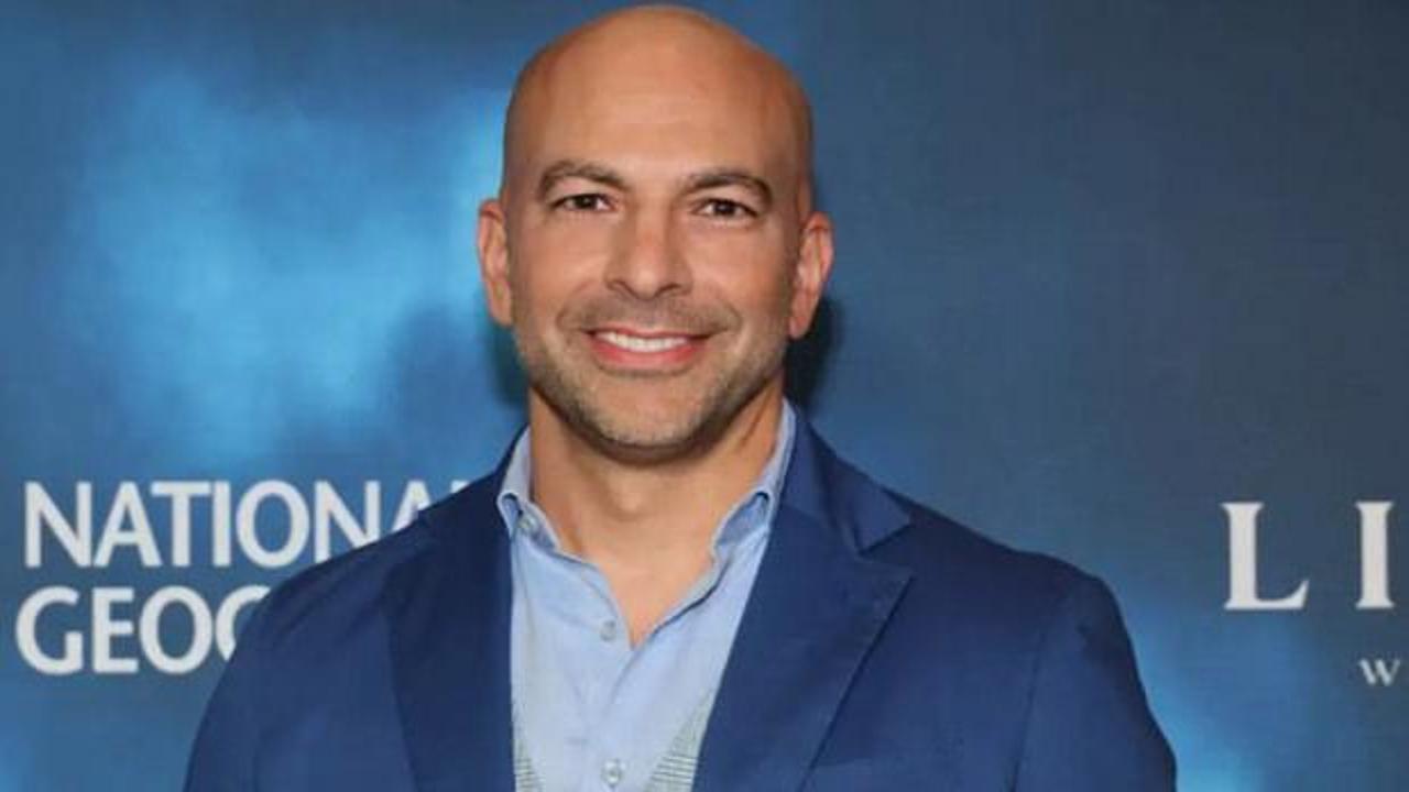 Ünlü doktor görevinden istifa etti