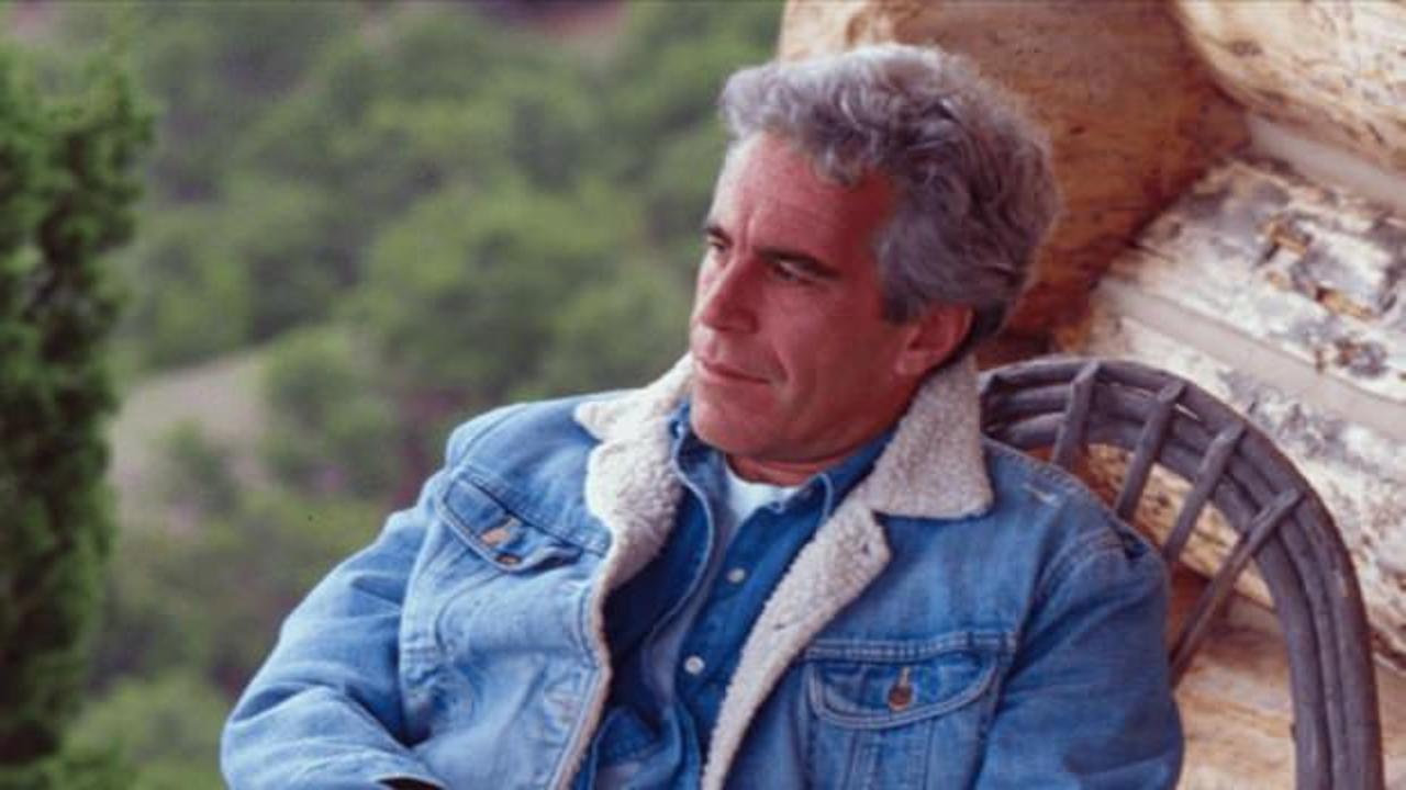 Epstein belgelerinde dikkat çeken iddia: Pritzker’e Afganistan’da helikopter verildi